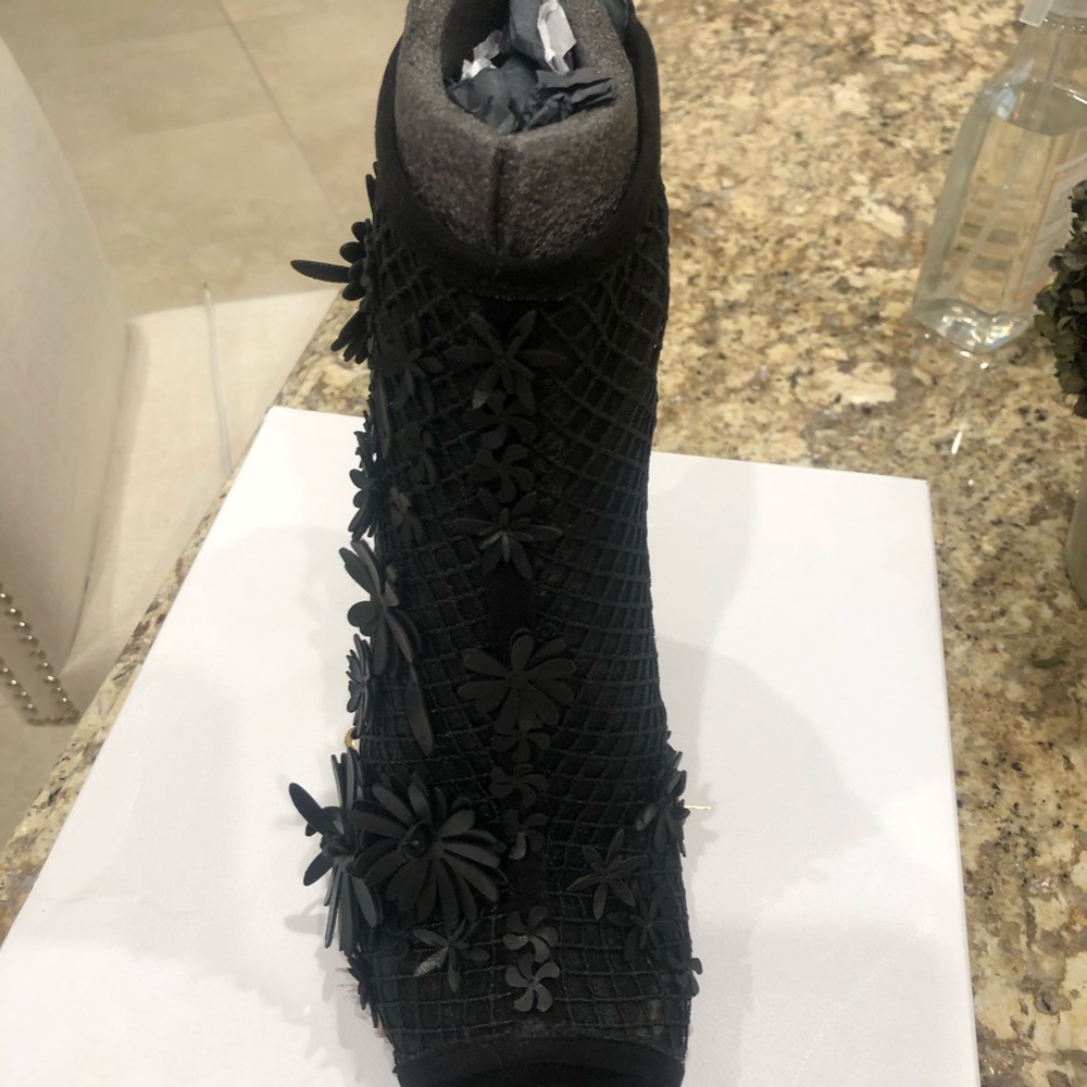 Jessica Simpson Jayko Flower Mesh Bootie Gem